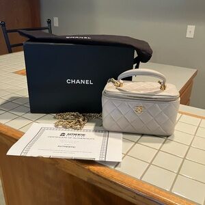CHANEL AUTHENTIC Quilted Mini Vanity Bag in Light Gray with Gold Hardware